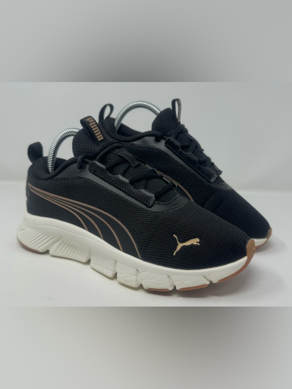 Puma Flex Focus Lite Black Gold Running Lightweight Mesh (Cleaned & Refreshed)